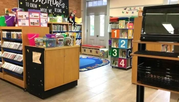 Aylmer Old Town Hall Library - Aylmer