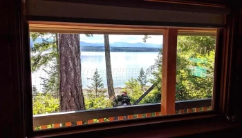 Lognest Retreat - Denman Island