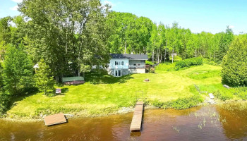 Olivia Thomas Real Estate Agent - Canada
