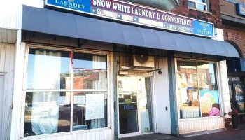 Snow White Laundry & Convenience - Amherst