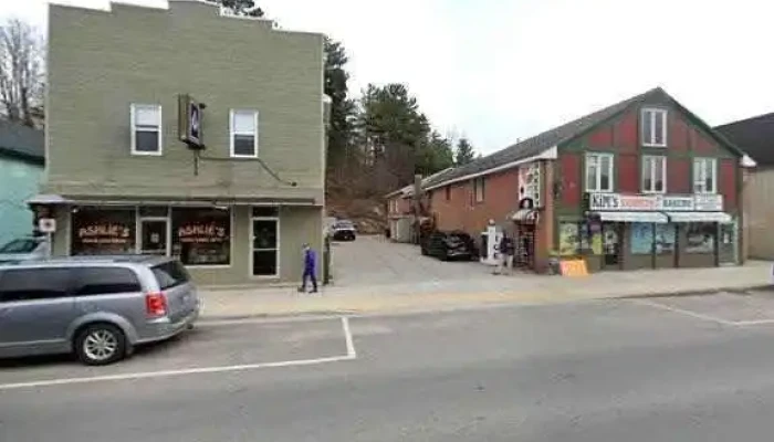 Ashlies Books Street View 360deg - Bancroft