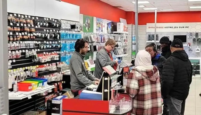 Best Buy Express -  Inside - Val-d'or