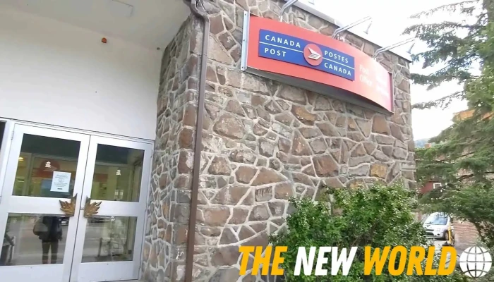 Canada Post -  Videos - Banff