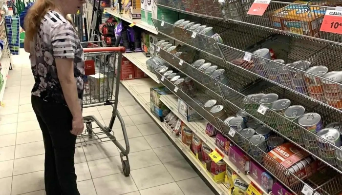 Canadian Tire -  Inside - Arnprior
