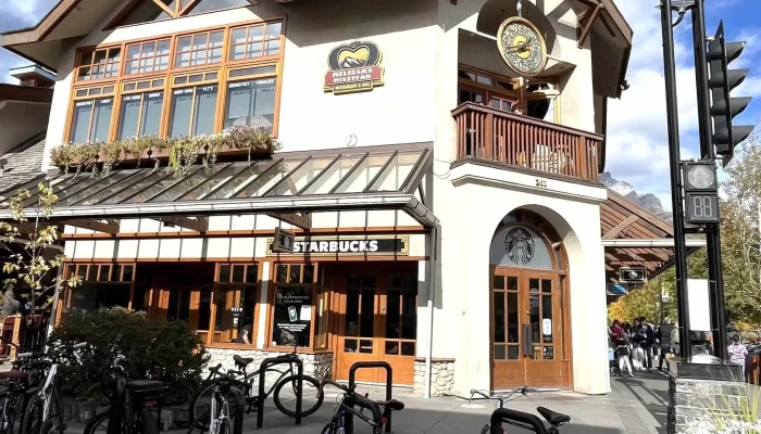Cascade Shops -  Photos - Banff