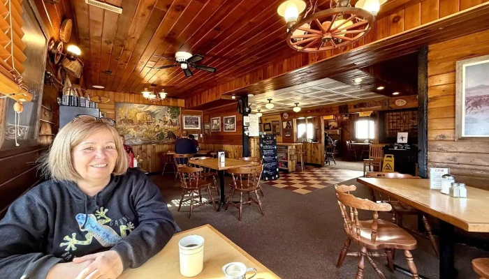 Chuckwagon Cafe -  Vibe - Diamond Valley
