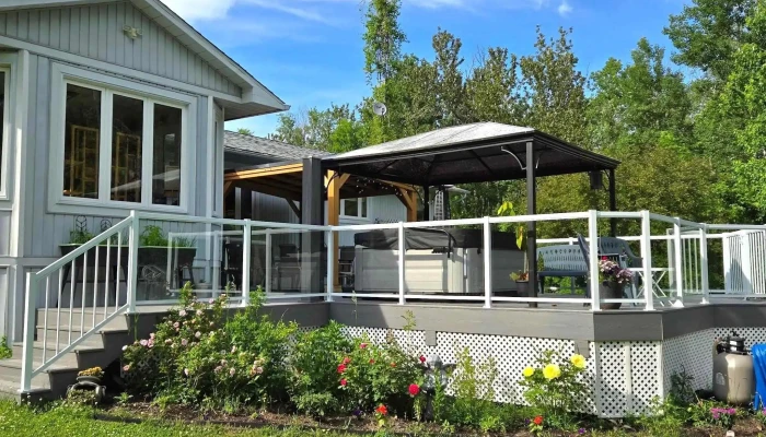 Deckify In Montreal -  Address - Baie-d'urfe