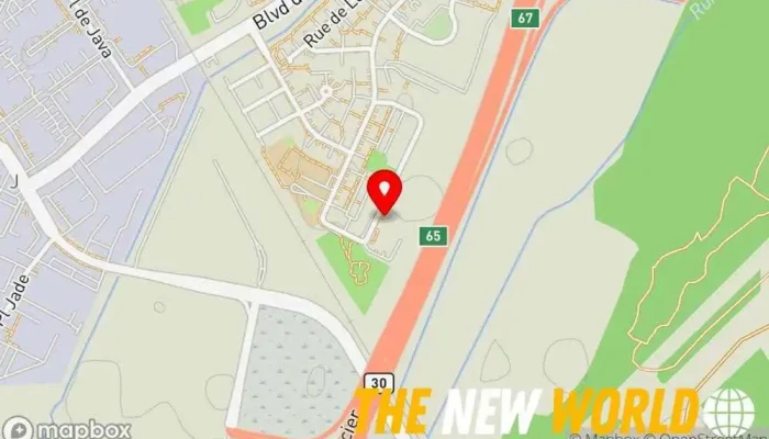 map of E Shop Computer Computer support and services in Brossard