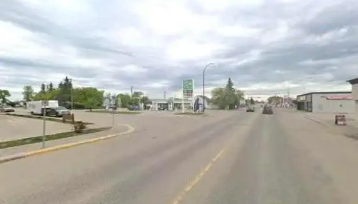 Edward Jones -    Financial Advisor Robyn E Ducharme Cfpr Street View 360deg - Bonnyville