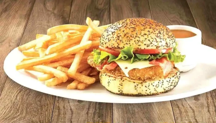 Express St -  Hubert French Fries - Ange-gardien