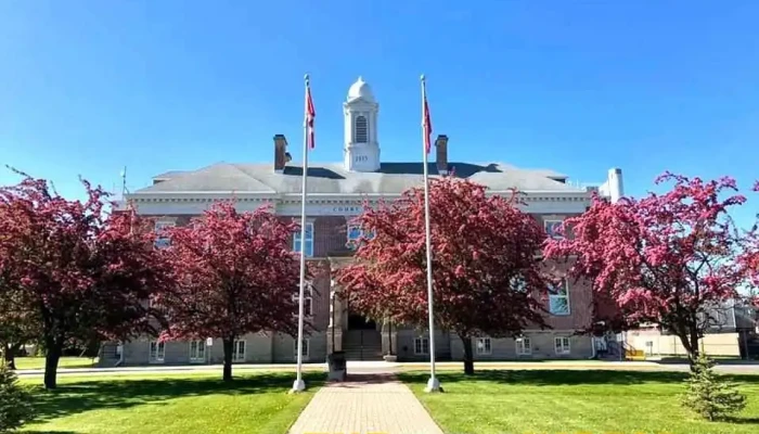 Fort Frances Courthouse - Fort Frances