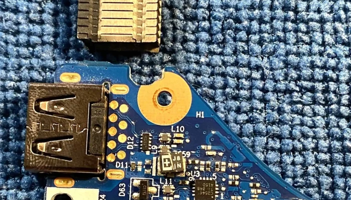 Geeks Know This -    Laptop Computer Mobile Tablet Repair How To Get There - Vanier