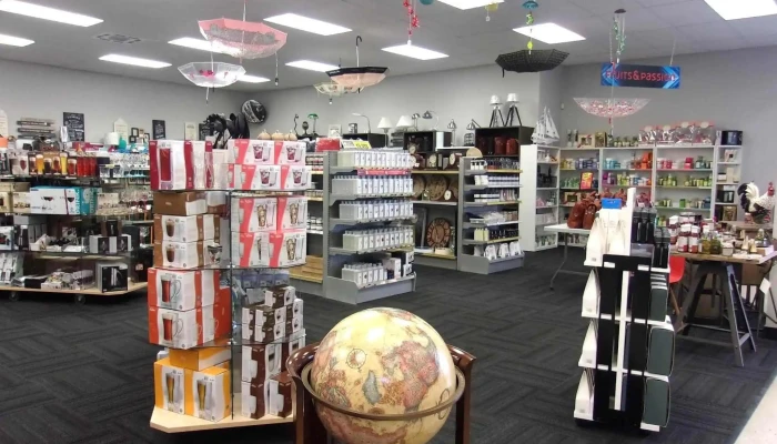 Gyva Boutique Du Bureau -  Inside - Amos