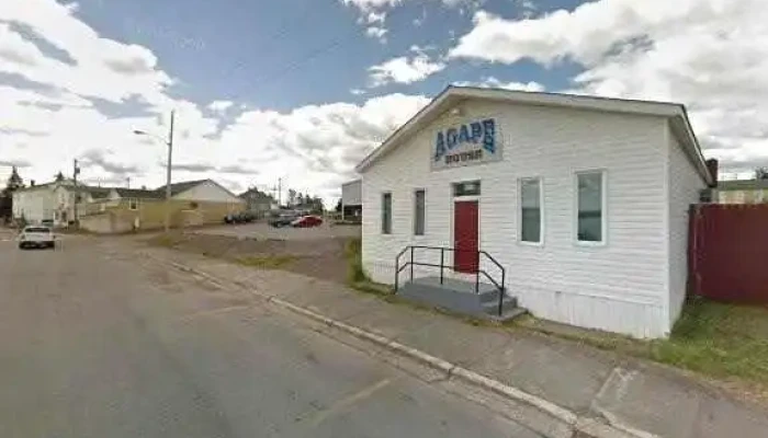 Hoyles Pharmachoice Street View 360deg - Botwood