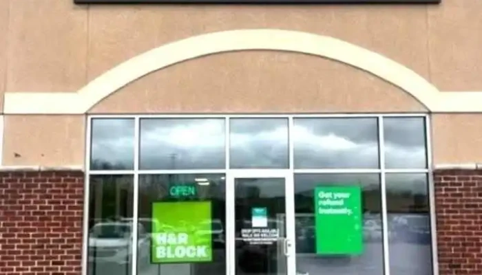 Hr Block Exterior - Amherstburg