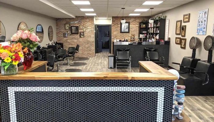 I Dare Your Hair -  By Owner - Amherstburg