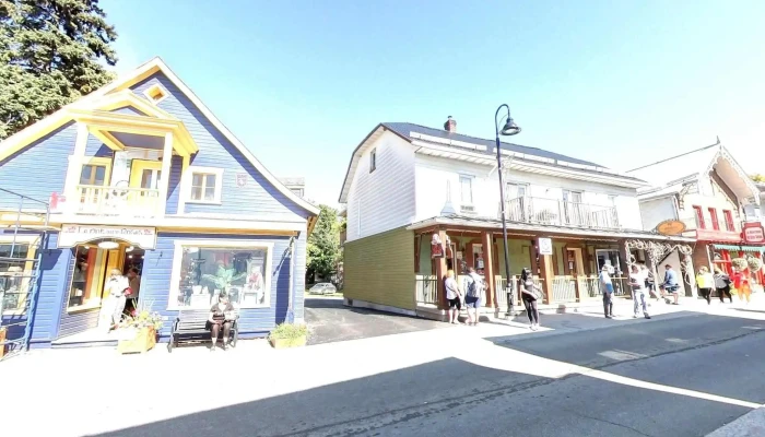 Joe Smoked Meat -    Baie Saint Paul Street View 360deg - Baie-saint-paul