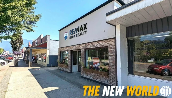 Linda Marks Freddy Marks With Remax Nyda Realty Exterior - Agassiz