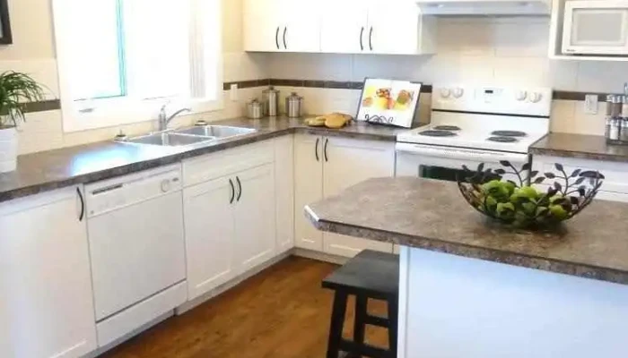 Main Street Village -  Kitchen - Diamond Valley
