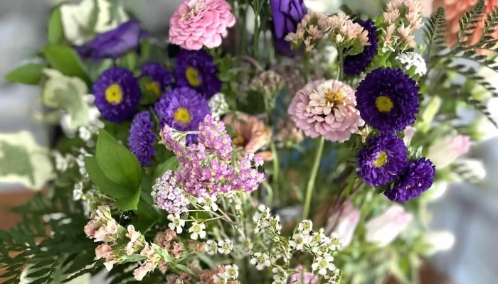 Mels Flowers Florist - Arnprior