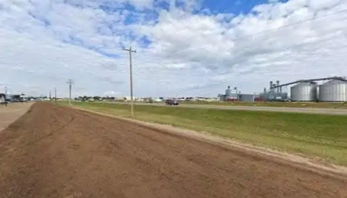 Napa Auto Parts -    Bow Island Farm Centre Ltd Street View 360deg - Bow Island