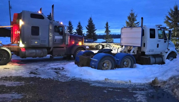 Pakrat Towing -  Number - Barrhead