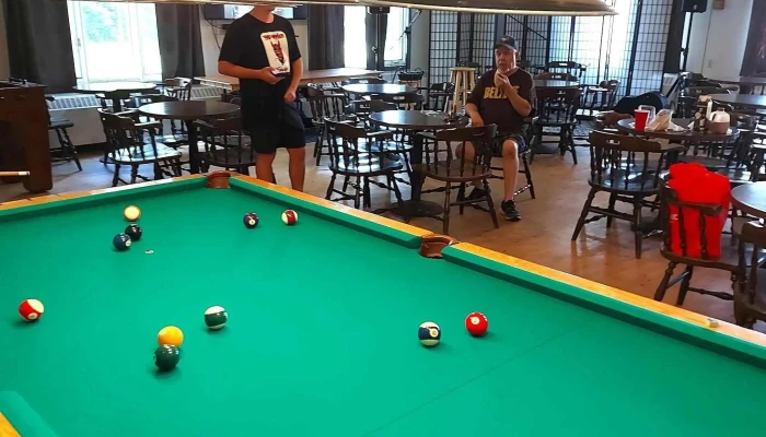 Paul Deslauriers Billiards Plus Inside - Berwick
