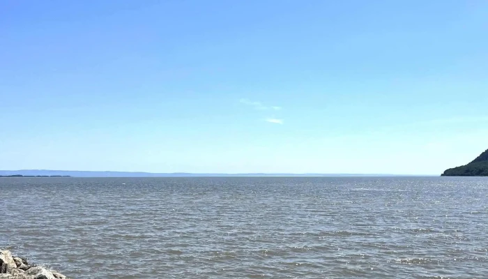 Plage De Baie -  Saint Paul Discounts - Baie-saint-paul