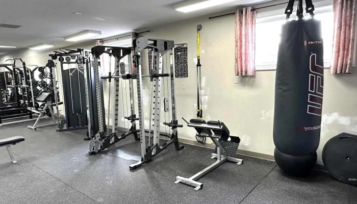 Platinum Fitness - Claresholm - Claresholm