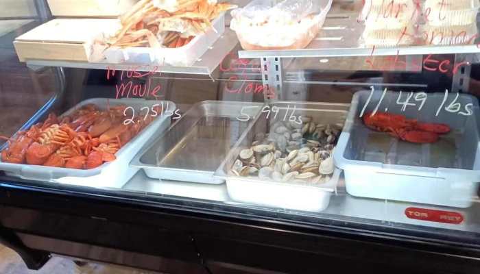 Ponzis Restaurant Fish Market Bouctouche - Bouctouche