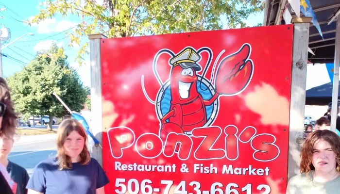 Ponzis Restaurant Fish Market Restaurant - Bouctouche