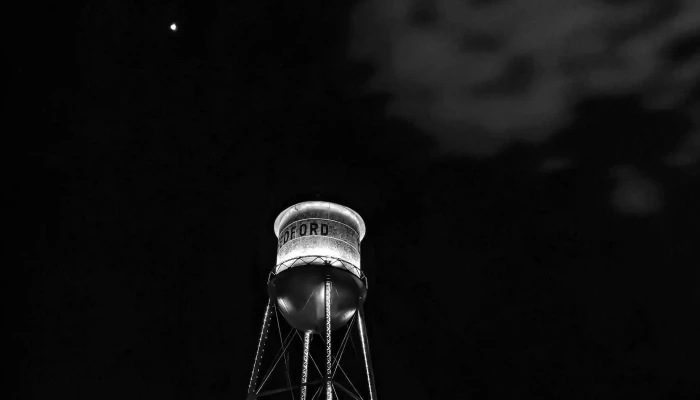 Reservoir Deau Potable   Bedford Prices - Bedford
