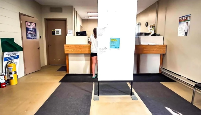 Saaq -  Driver S License Office - Bedford