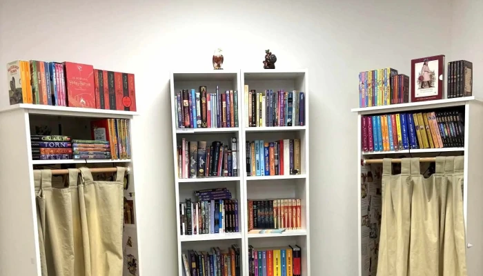 Spisherbocker Books -  Schedule - Black Diamond