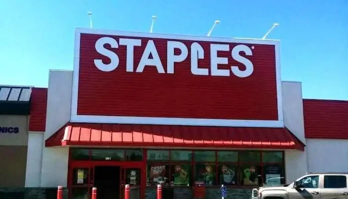 Staples - Airdrie