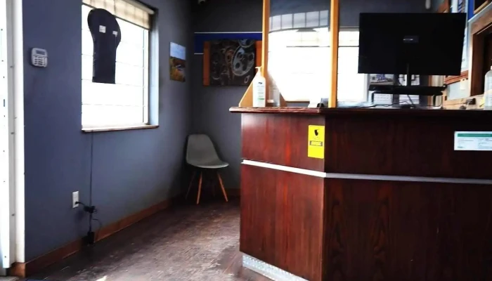 Steven Walker Automotive Services -  Inside - Berwick