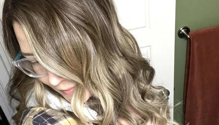 The Beauty Bar -    Blackfalds Beauty Salon - Blackfalds