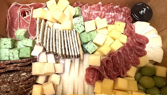 The Market -  Cheesemaking - Diamond Valley