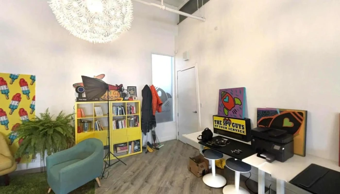 Truly Inc Inside - Cowansville